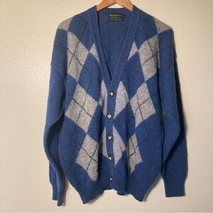 Made in Scotland Pure Wool Blue and Gray Argyle Cardigan *Flaws/ Distressed